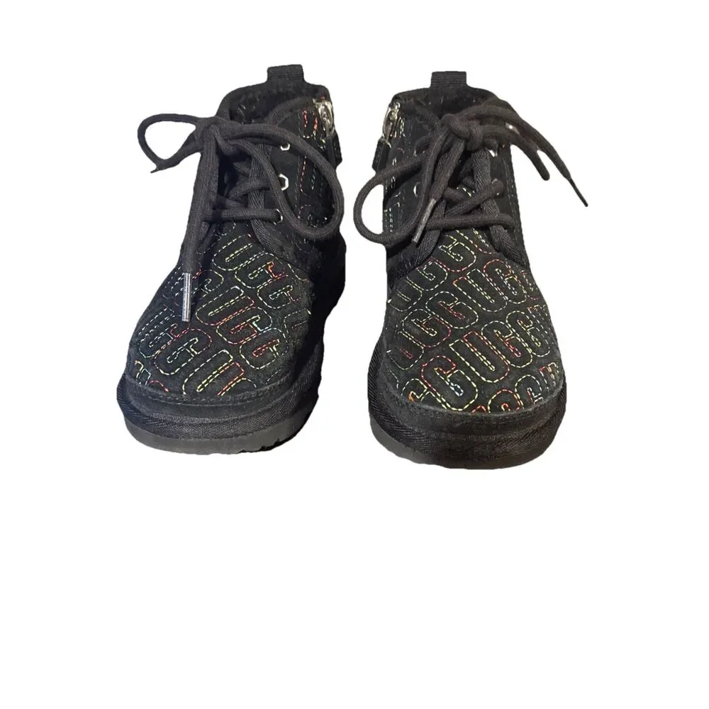 UGG Boots Toddler Size 11 Black Neumel Logo Embroidered Chukka Side Zip 1116170T